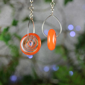 Lampwork Dangle Earrings // Soft Effetre Moretti Glass // Orange Candy Spiral Beaded Earrings // Z910