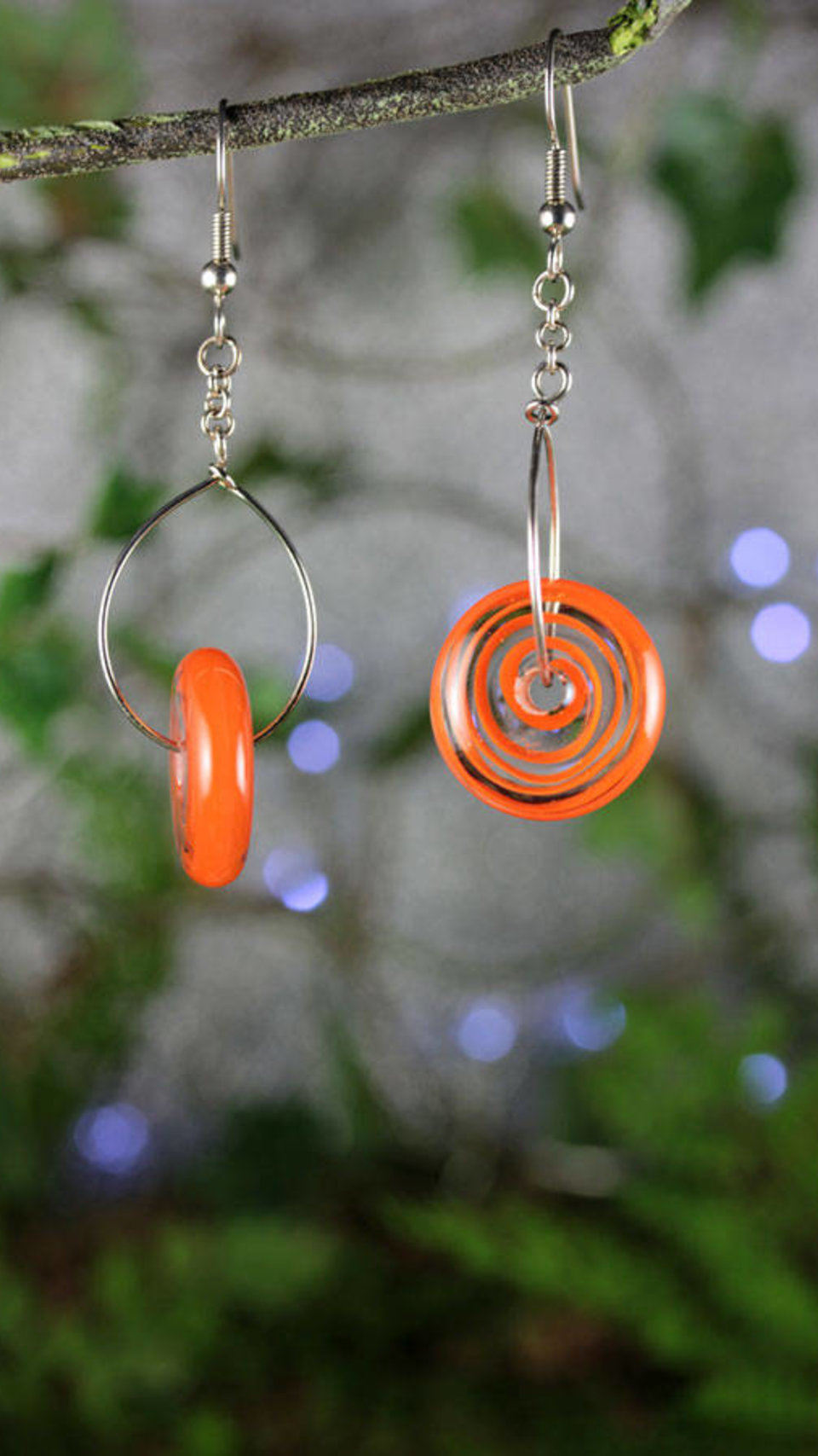 Lampwork Dangle Earrings // Soft Effetre Moretti Glass // Orange Candy Spiral Beaded Earrings // Z910